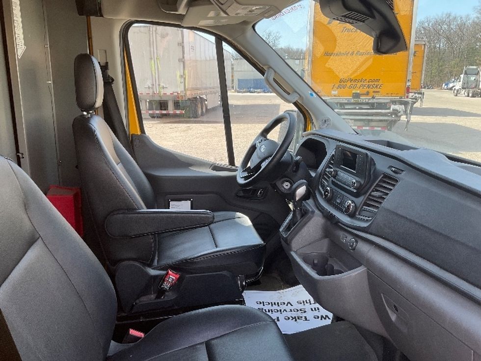 Cargo Van (Panel Van)-Light and Medium Duty Trucks-Ford-2023-Transit 250-Muskegon-MI-69,751\n\t\tmiles-$ 39,000 - Image 20