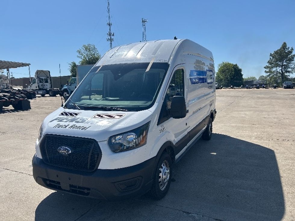 Cargo Van (Panel Van)-Light and Medium Duty Trucks-Ford-2023-Transit 250-Nashville-TN-124,367\n\t\tmiles-$ 39,500 - Image 3