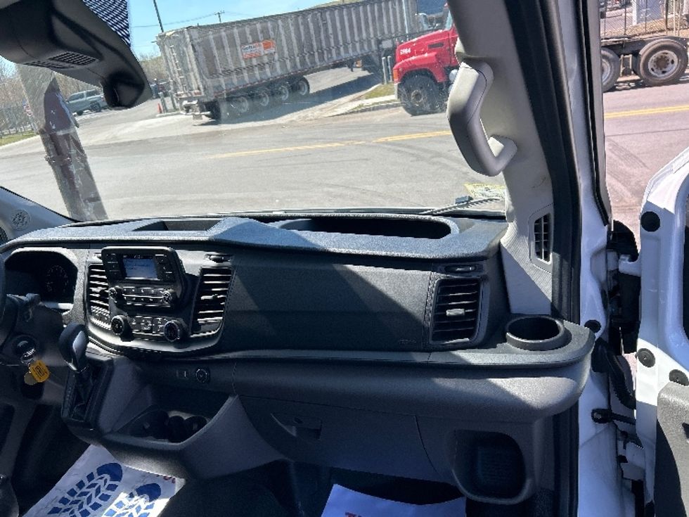 Cargo Van (Panel Van)-Light and Medium Duty Trucks-Ford-2023-Transit 250-New Bedford-MA-27,358\n\t\tmiles-$ 49,750 - Image 21