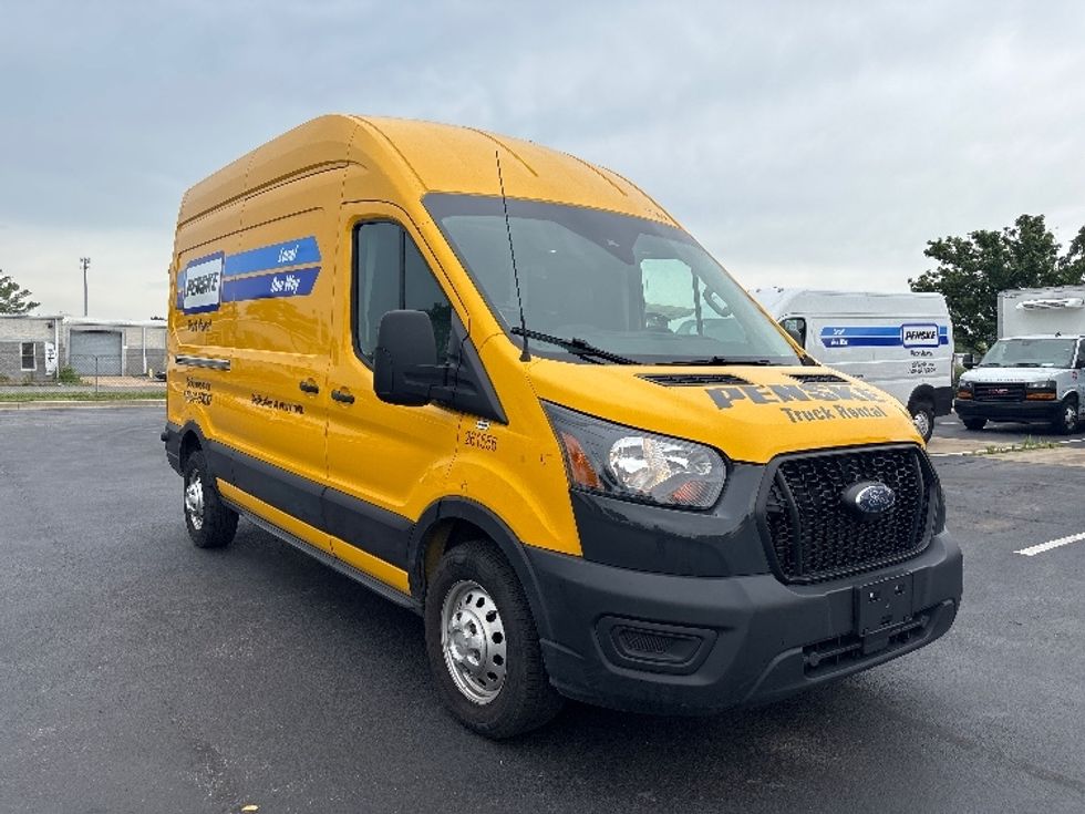 Cargo Van (Panel Van)-Light and Medium Duty Trucks-Ford-2023-Transit 250-New Castle-DE-59,860\n\t\tmiles-$ 42,250 - Image 1