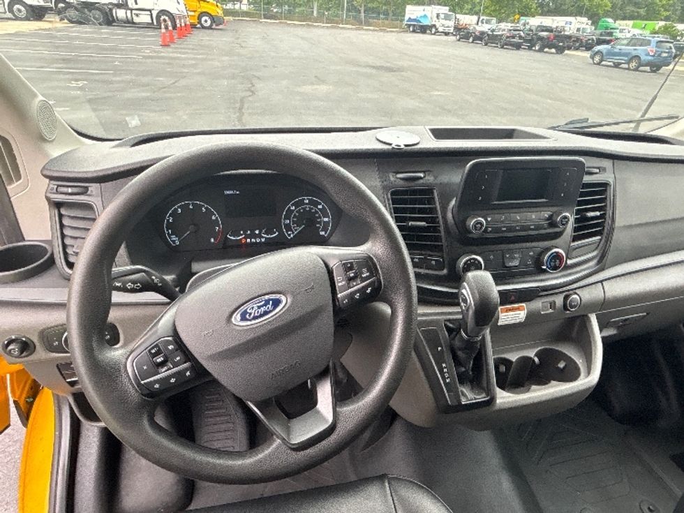 Cargo Van (Panel Van)-Light and Medium Duty Trucks-Ford-2023-Transit 250-New Castle-DE-59,860\n\t\tmiles-$ 42,250 - Image 17