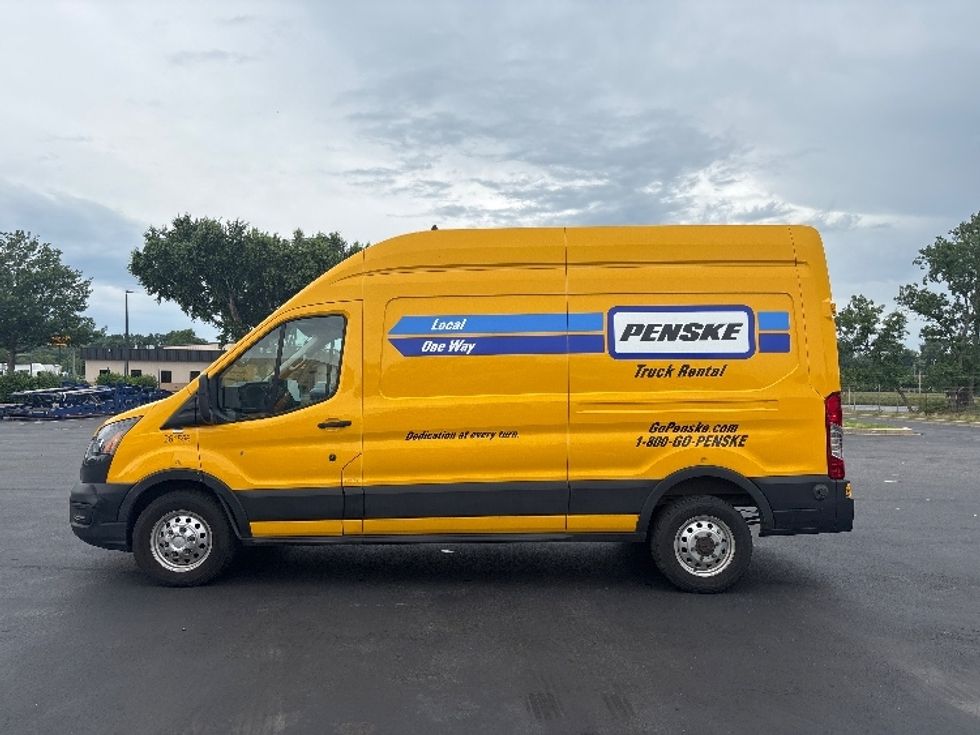 Cargo Van (Panel Van)-Light and Medium Duty Trucks-Ford-2023-Transit 250-New Castle-DE-59,860\n\t\tmiles-$ 42,250 - Image 4