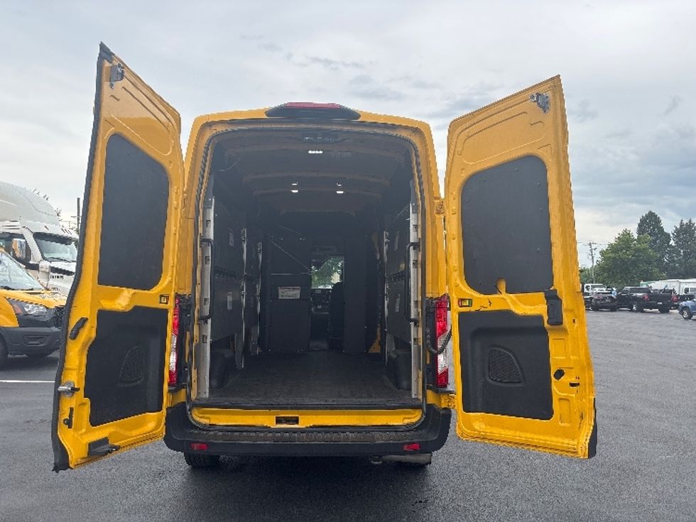 Cargo Van (Panel Van)-Light and Medium Duty Trucks-Ford-2023-Transit 250-New Castle-DE-59,860\n\t\tmiles-$ 42,250 - Image 8