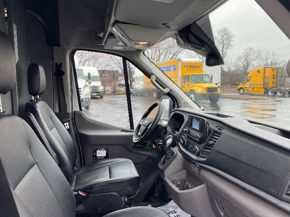 Cargo Van (Panel Van)-Light and Medium Duty Trucks-Ford-2023-Transit 250-New Castle-DE-67,083\n\t\tmiles-$ 46,750 - Image 21