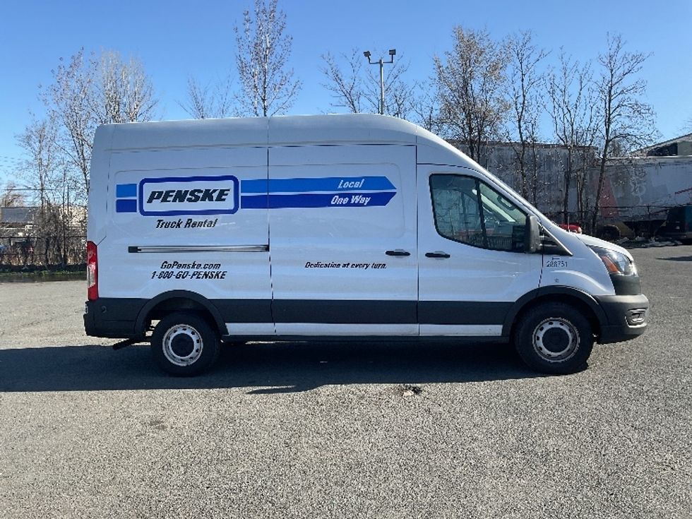 Cargo Van (Panel Van)-Light and Medium Duty Trucks-Ford-2023-Transit 250-North Bergen-NJ-24,240\n\t\tmiles-$ 46,000 - Image 12