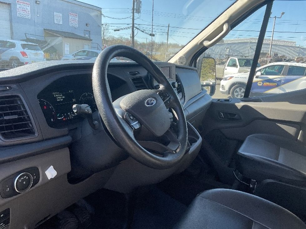 Cargo Van (Panel Van)-Light and Medium Duty Trucks-Ford-2023-Transit 250-North Bergen-NJ-24,240\n\t\tmiles-$ 46,000 - Image 14