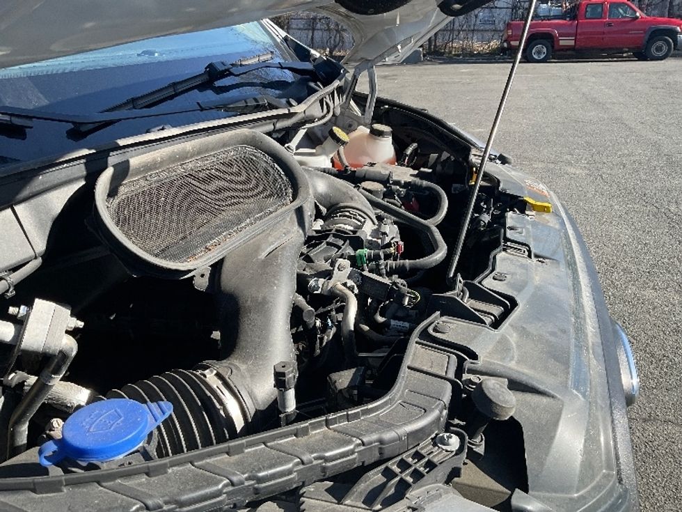 Cargo Van (Panel Van)-Light and Medium Duty Trucks-Ford-2023-Transit 250-North Bergen-NJ-24,240\n\t\tmiles-$ 46,000 - Image 20