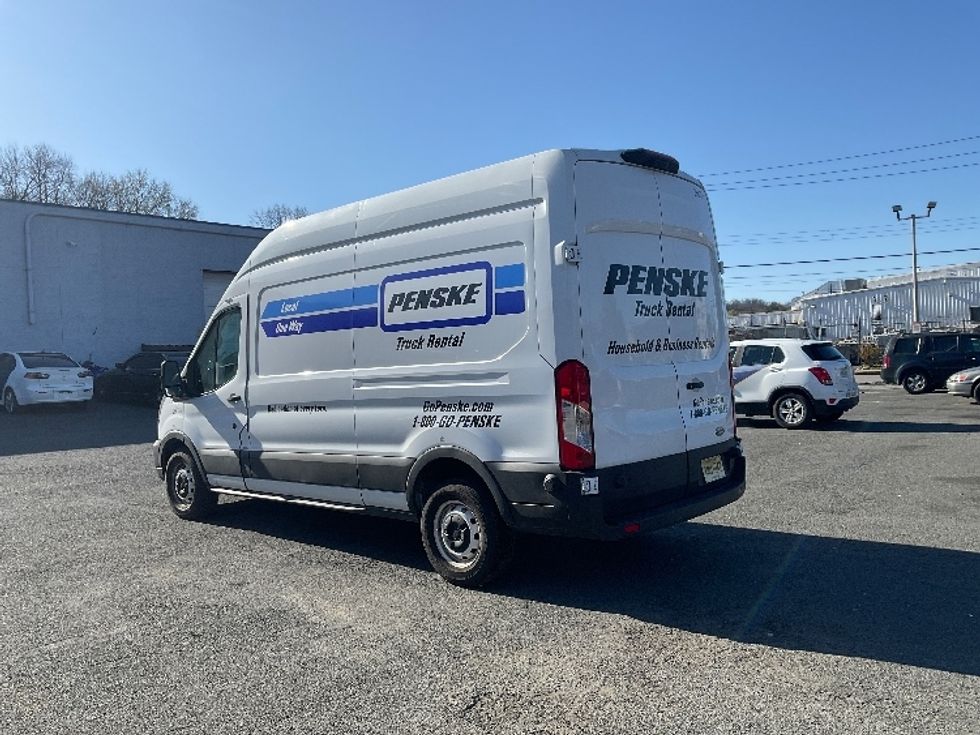 Cargo Van (Panel Van)-Light and Medium Duty Trucks-Ford-2023-Transit 250-North Bergen-NJ-24,240\n\t\tmiles-$ 46,000 - Image 5