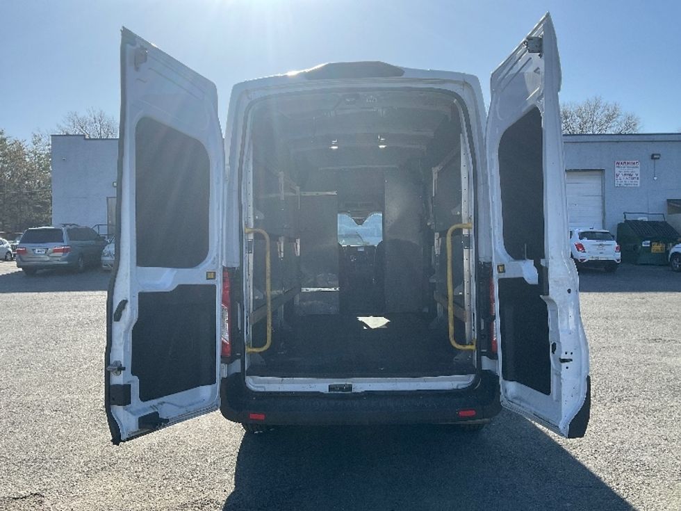 Cargo Van (Panel Van)-Light and Medium Duty Trucks-Ford-2023-Transit 250-North Bergen-NJ-24,240\n\t\tmiles-$ 46,000 - Image 7