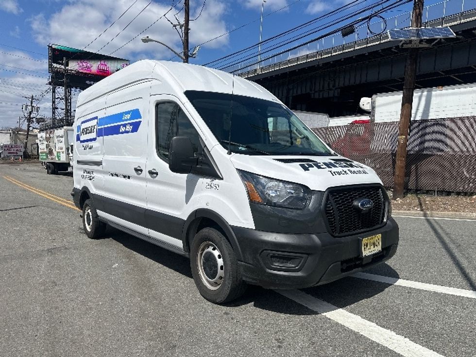 Cargo Van (Panel Van)-Light and Medium Duty Trucks-Ford-2023-Transit 250-North Bergen-NJ-29,423\n\t\tmiles-$ 45,750 - Image 1