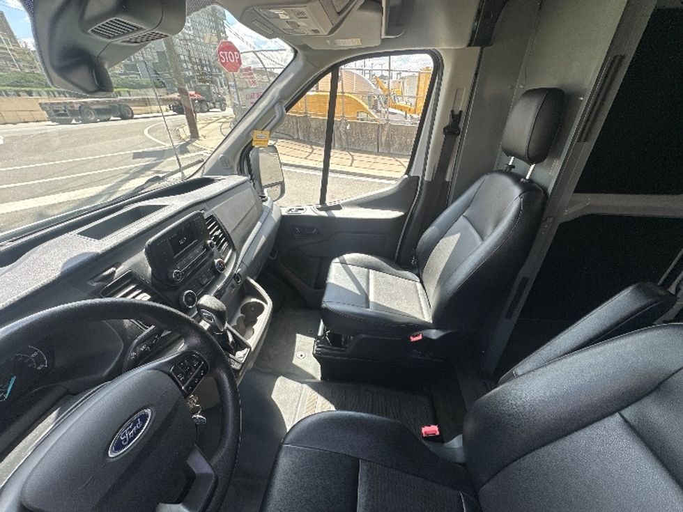 Cargo Van (Panel Van)-Light and Medium Duty Trucks-Ford-2023-Transit 250-North Bergen-NJ-29,423\n\t\tmiles-$ 45,750 - Image 19