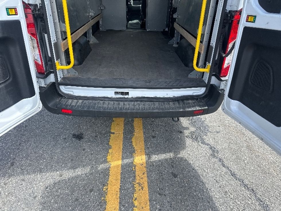 Cargo Van (Panel Van)-Light and Medium Duty Trucks-Ford-2023-Transit 250-North Bergen-NJ-29,423\n\t\tmiles-$ 45,750 - Image 9