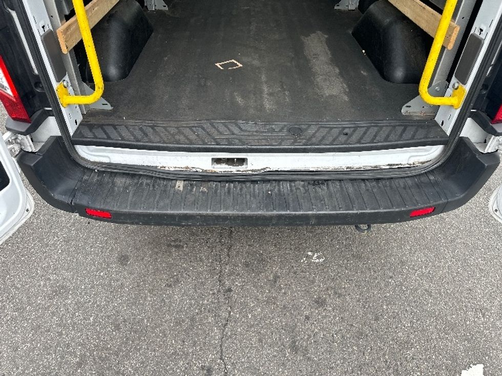 Cargo Van (Panel Van)-Light and Medium Duty Trucks-Ford-2023-Transit 250-North Bergen-NJ-36,474\n\t\tmiles-$ 45,250 - Image 10