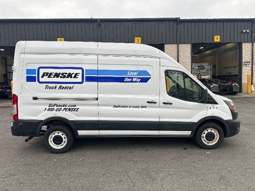 Cargo Van (Panel Van)-Light and Medium Duty Trucks-Ford-2023-Transit 250-North Bergen-NJ-36,474\n\t\tmiles-$ 45,250 - Image 15