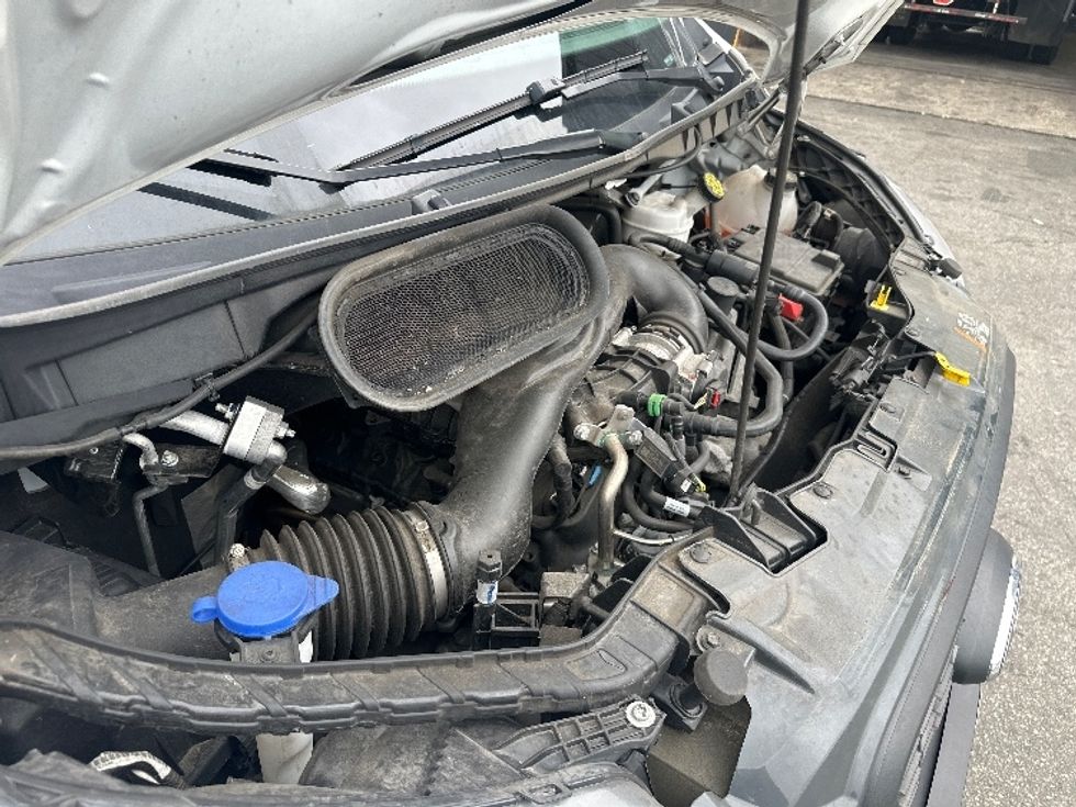 Cargo Van (Panel Van)-Light and Medium Duty Trucks-Ford-2023-Transit 250-North Bergen-NJ-36,474\n\t\tmiles-$ 45,250 - Image 23