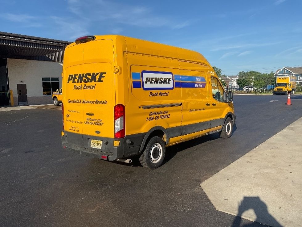 Cargo Van (Panel Van)-Light and Medium Duty Trucks-Ford-2023-Transit 250-North Bergen-NJ-46,073\n\t\tmiles-$ 41,000 - Image 13