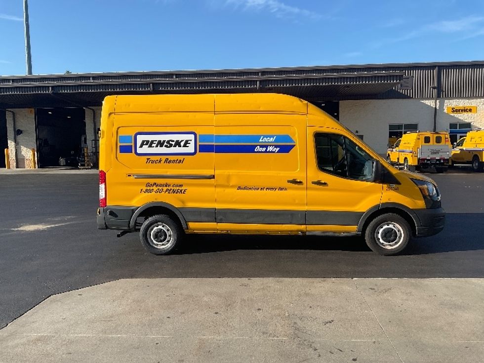 Cargo Van (Panel Van)-Light and Medium Duty Trucks-Ford-2023-Transit 250-North Bergen-NJ-46,073\n\t\tmiles-$ 41,000 - Image 15