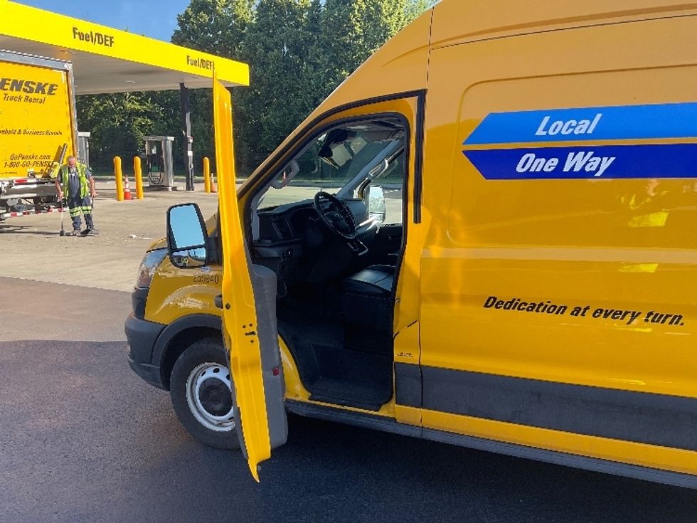 Cargo Van (Panel Van)-Light and Medium Duty Trucks-Ford-2023-Transit 250-North Bergen-NJ-46,073\n\t\tmiles-$ 41,000 - Image 16
