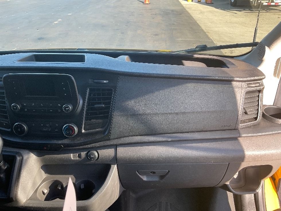 Cargo Van (Panel Van)-Light and Medium Duty Trucks-Ford-2023-Transit 250-North Bergen-NJ-46,073\n\t\tmiles-$ 41,000 - Image 21