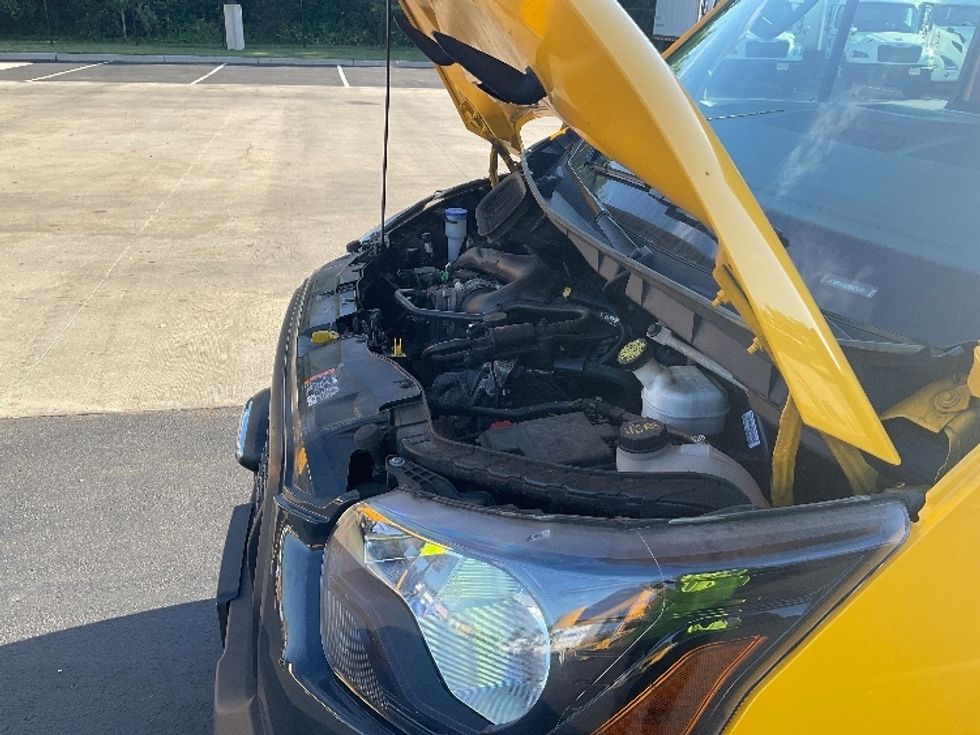 Cargo Van (Panel Van)-Light and Medium Duty Trucks-Ford-2023-Transit 250-North Bergen-NJ-46,073\n\t\tmiles-$ 41,000 - Image 24