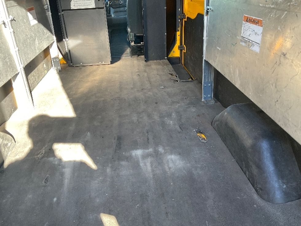 Cargo Van (Panel Van)-Light and Medium Duty Trucks-Ford-2023-Transit 250-North Bergen-NJ-46,073\n\t\tmiles-$ 41,000 - Image 25