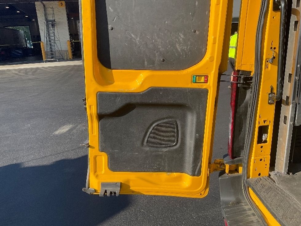 Cargo Van (Panel Van)-Light and Medium Duty Trucks-Ford-2023-Transit 250-North Bergen-NJ-46,073\n\t\tmiles-$ 41,000 - Image 26