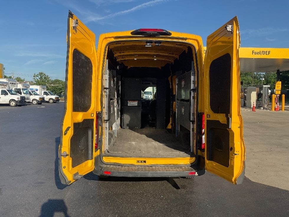 Cargo Van (Panel Van)-Light and Medium Duty Trucks-Ford-2023-Transit 250-North Bergen-NJ-46,073\n\t\tmiles-$ 41,000 - Image 8