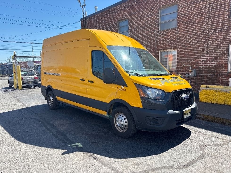 Cargo Van (Panel Van)-Light and Medium Duty Trucks-Ford-2023-Transit 250-North Bergen-NJ-51,724\n\t\tmiles-$ 45,000 - Image 1