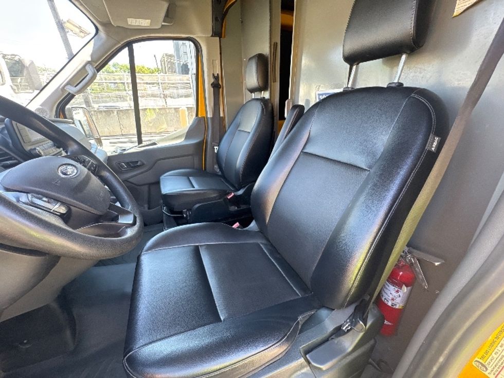 Cargo Van (Panel Van)-Light and Medium Duty Trucks-Ford-2023-Transit 250-North Bergen-NJ-52,750\n\t\tmiles-$ 40,250 - Image 16