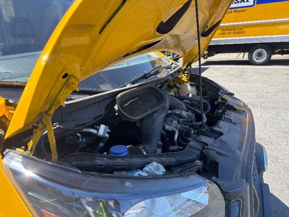 Cargo Van (Panel Van)-Light and Medium Duty Trucks-Ford-2023-Transit 250-North Bergen-NJ-52,750\n\t\tmiles-$ 40,250 - Image 22