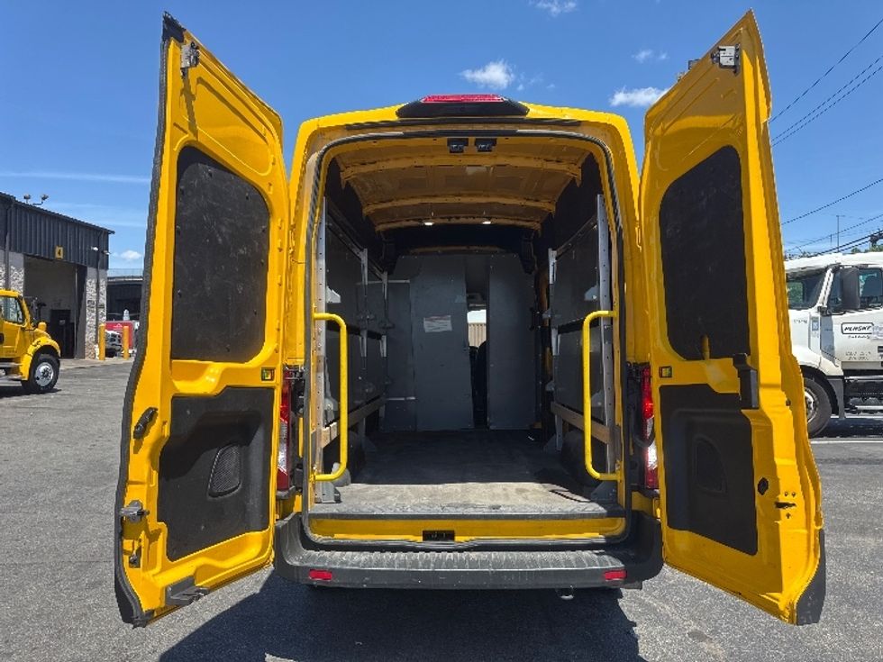 Cargo Van (Panel Van)-Light and Medium Duty Trucks-Ford-2023-Transit 250-North Bergen-NJ-52,750\n\t\tmiles-$ 40,250 - Image 8