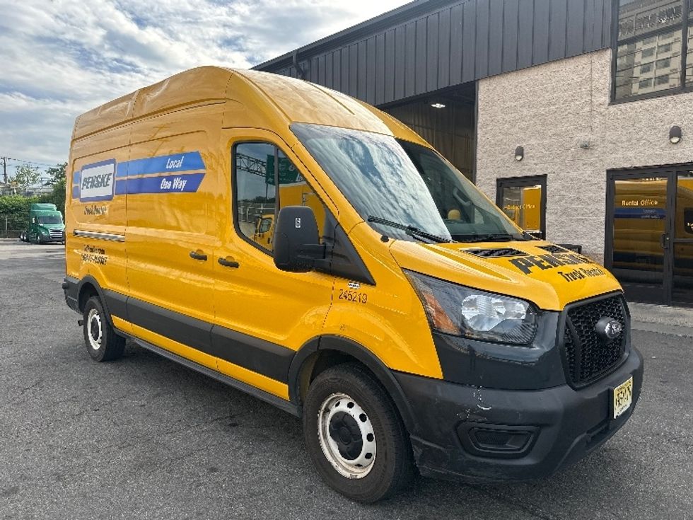 Cargo Van (Panel Van)-Light and Medium Duty Trucks-Ford-2023-Transit 250-North Bergen-NJ-54,812\n\t\tmiles-$ 40,000 - Image 1