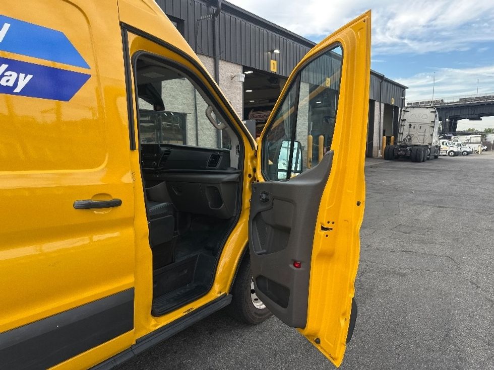 Cargo Van (Panel Van)-Light and Medium Duty Trucks-Ford-2023-Transit 250-North Bergen-NJ-54,812\n\t\tmiles-$ 40,000 - Image 17