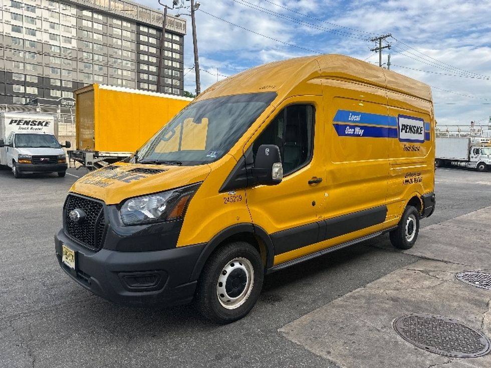 Cargo Van (Panel Van)-Light and Medium Duty Trucks-Ford-2023-Transit 250-North Bergen-NJ-54,812\n\t\tmiles-$ 40,000 - Image 3