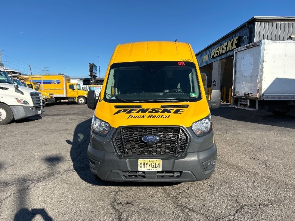 Cargo Van (Panel Van)-Light and Medium Duty Trucks-Ford-2023-Transit 250-North Bergen-NJ-57,428\n\t\tmiles-$ 47,250 - Image 2