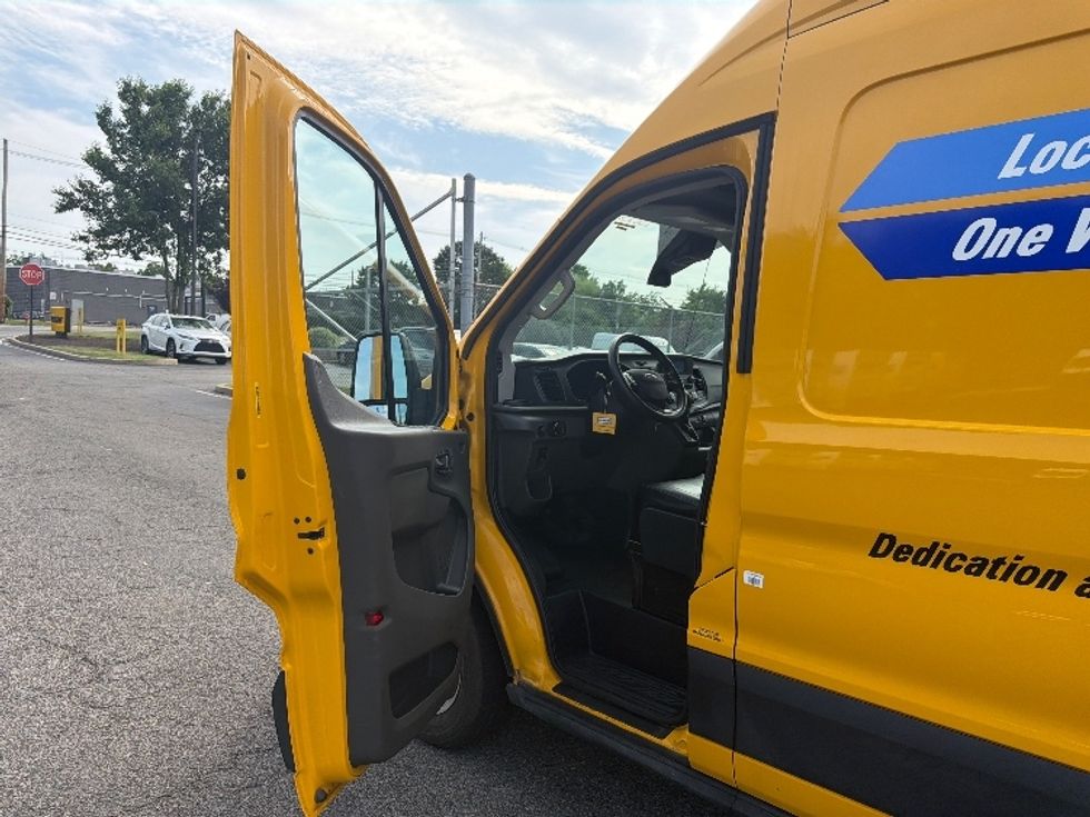 Cargo Van (Panel Van)-Light and Medium Duty Trucks-Ford-2023-Transit 250-North Bergen-NJ-67,800\n\t\tmiles-$ 43,500 - Image 16