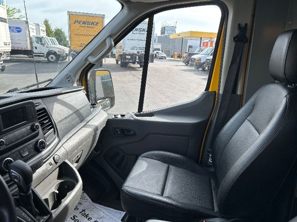 Cargo Van (Panel Van)-Light and Medium Duty Trucks-Ford-2023-Transit 250-Norton-MA-76,391\n\t\tmiles-$ 38,000 - Image 19