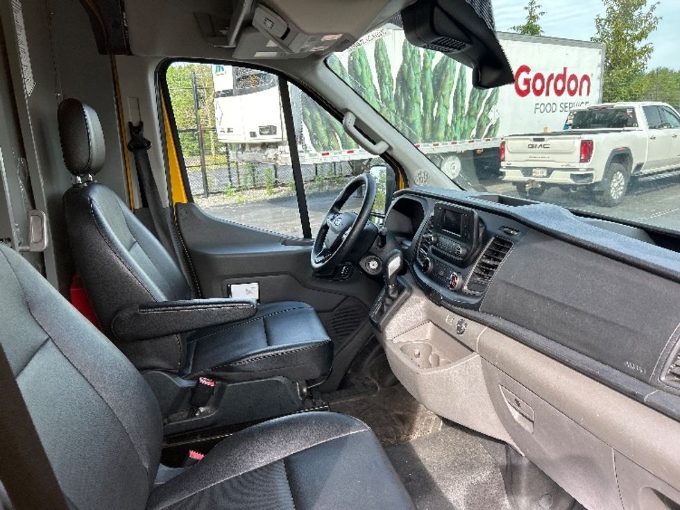 Cargo Van (Panel Van)-Light and Medium Duty Trucks-Ford-2023-Transit 250-Norton-MA-76,391\n\t\tmiles-$ 38,000 - Image 22