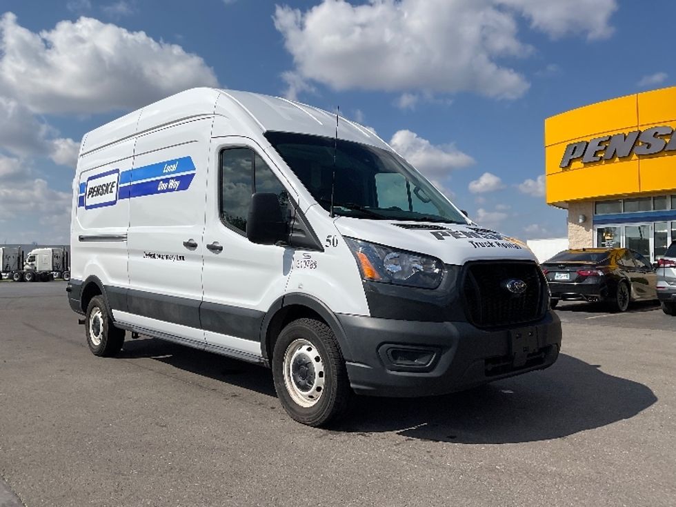 Cargo Van (Panel Van)-Light and Medium Duty Trucks-Ford-2023-Transit 250-Oklahoma City-OK-107,093\n\t\tmiles-$ 34,750 - Image 1