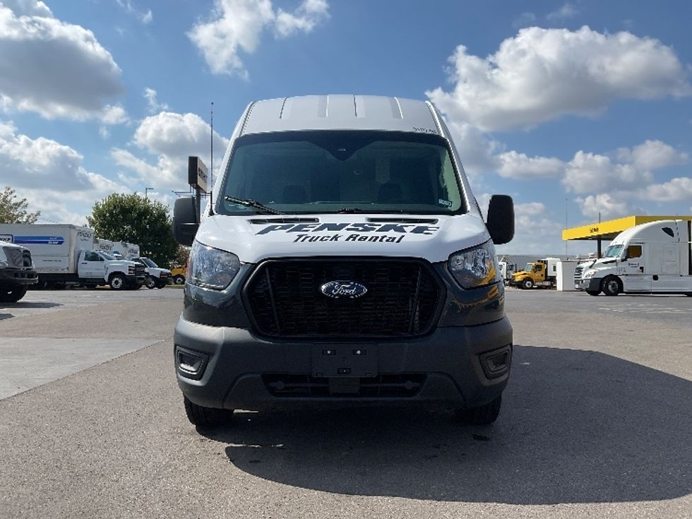 Cargo Van (Panel Van)-Light and Medium Duty Trucks-Ford-2023-Transit 250-Oklahoma City-OK-107,093\n\t\tmiles-$ 34,750 - Image 2