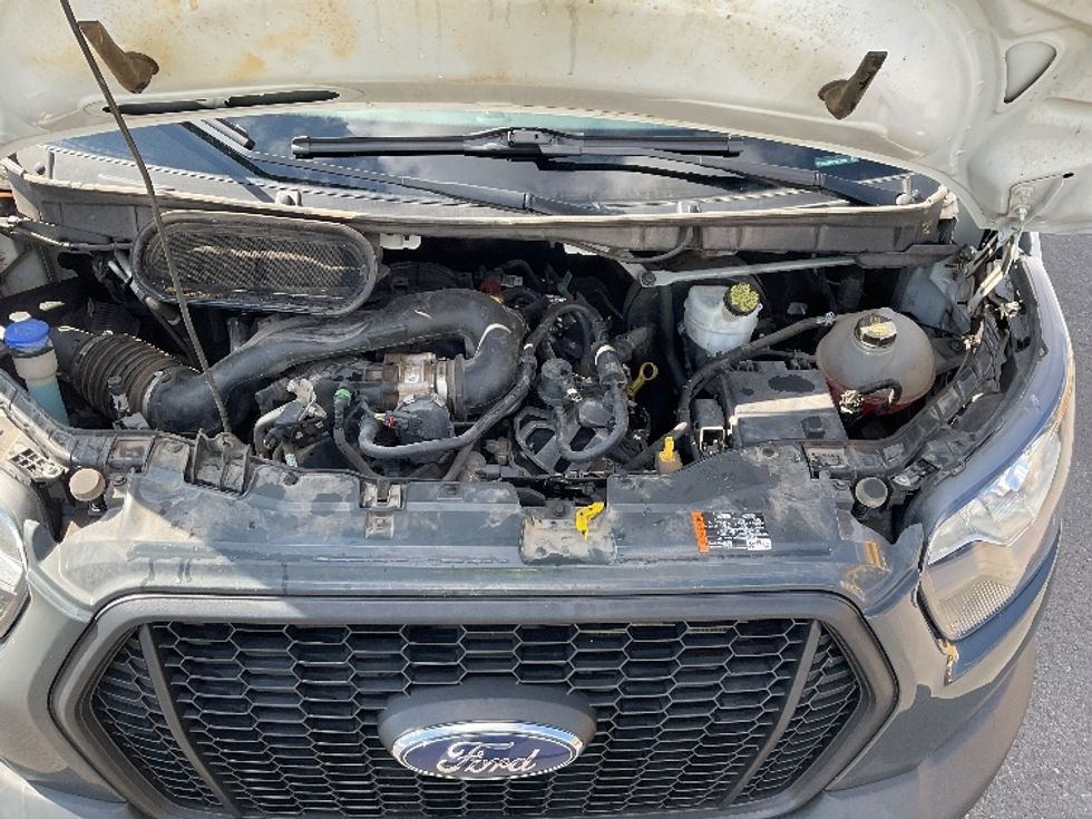 Cargo Van (Panel Van)-Light and Medium Duty Trucks-Ford-2023-Transit 250-Oklahoma City-OK-107,093\n\t\tmiles-$ 34,750 - Image 20