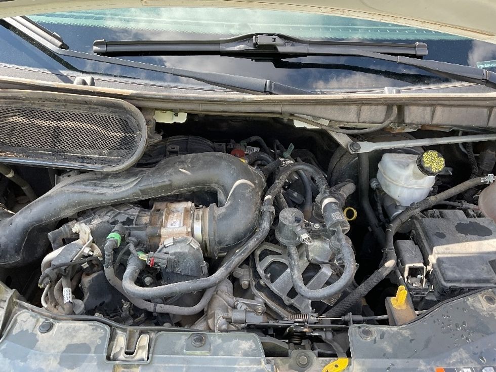 Cargo Van (Panel Van)-Light and Medium Duty Trucks-Ford-2023-Transit 250-Oklahoma City-OK-107,093\n\t\tmiles-$ 34,750 - Image 21