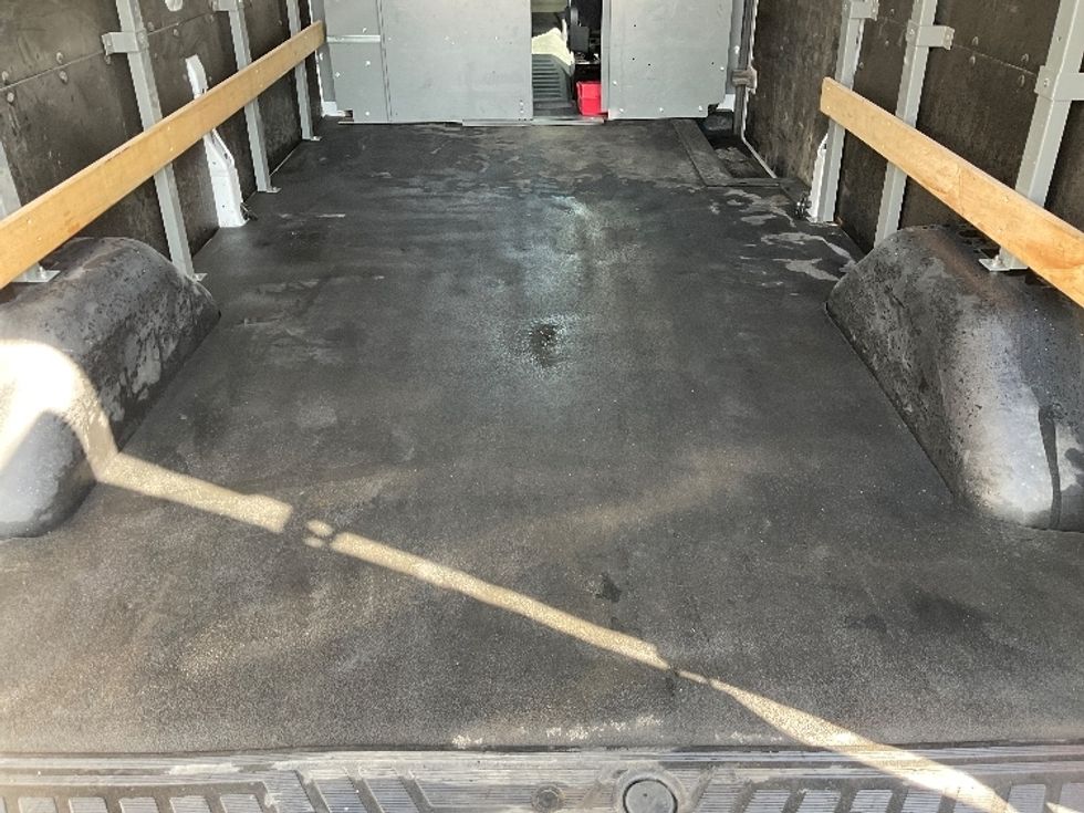 Cargo Van (Panel Van)-Light and Medium Duty Trucks-Ford-2023-Transit 250-Oklahoma City-OK-107,093\n\t\tmiles-$ 34,750 - Image 8