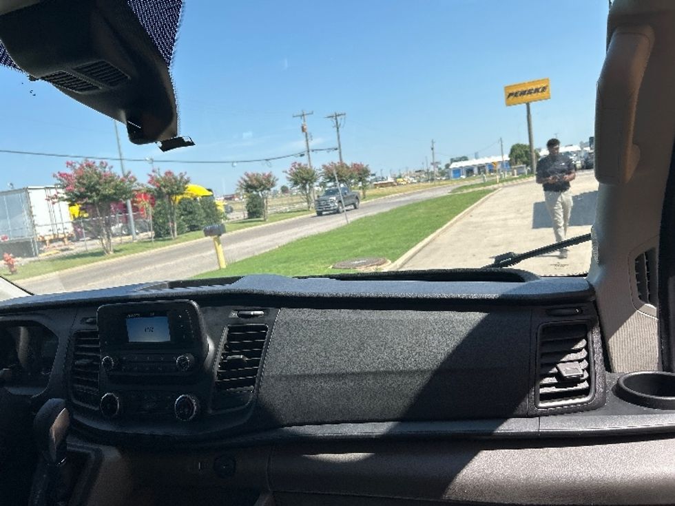Cargo Van (Panel Van)-Light and Medium Duty Trucks-Ford-2023-Transit 250-Oklahoma City-OK-44,987\n\t\tmiles-$ 46,250 - Image 20