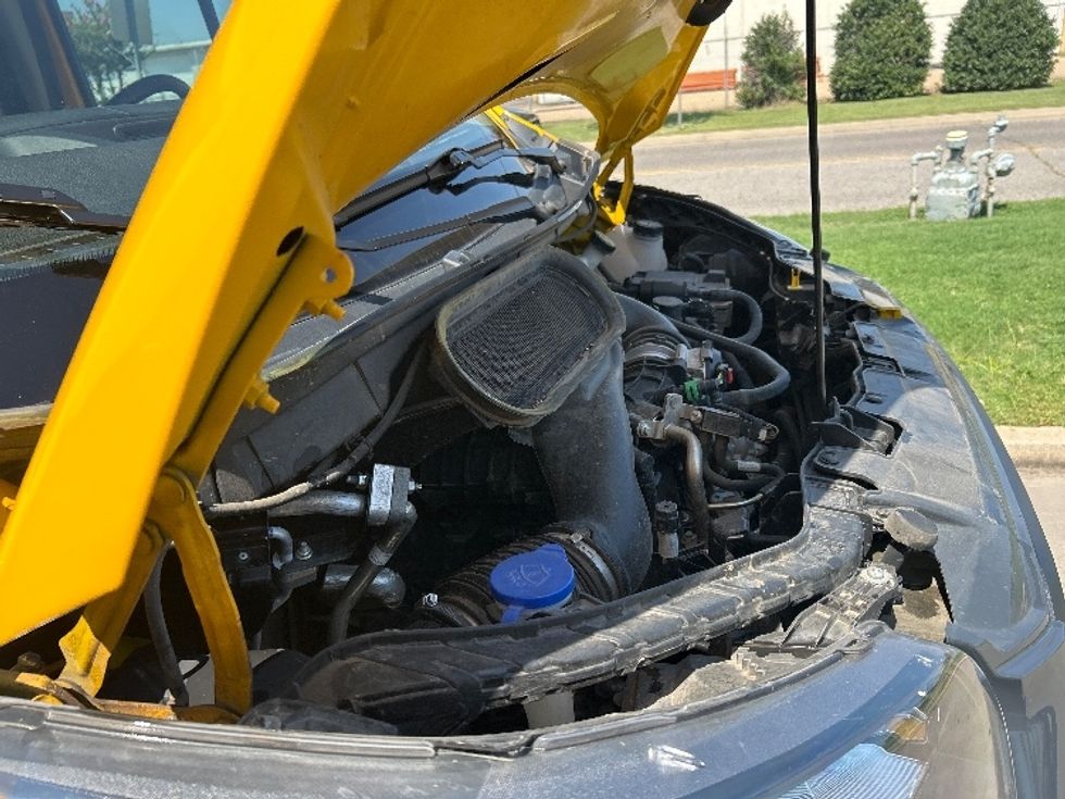 Cargo Van (Panel Van)-Light and Medium Duty Trucks-Ford-2023-Transit 250-Oklahoma City-OK-44,987\n\t\tmiles-$ 46,250 - Image 22