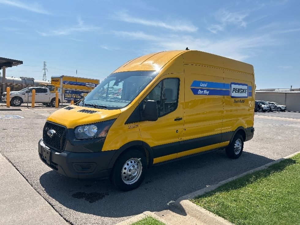 Cargo Van (Panel Van)-Light and Medium Duty Trucks-Ford-2023-Transit 250-Oklahoma City-OK-44,987\n\t\tmiles-$ 46,250 - Image 3