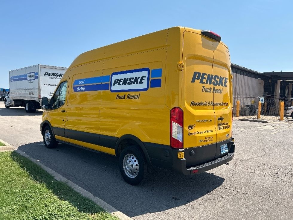 Cargo Van (Panel Van)-Light and Medium Duty Trucks-Ford-2023-Transit 250-Oklahoma City-OK-44,987\n\t\tmiles-$ 46,250 - Image 6