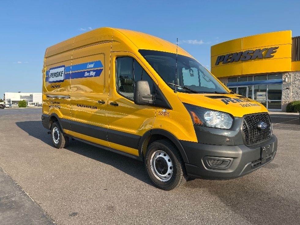 Cargo Van (Panel Van)-Light and Medium Duty Trucks-Ford-2023-Transit 250-Oklahoma City-OK-69,306\n\t\tmiles-$ 39,000 - Image 1