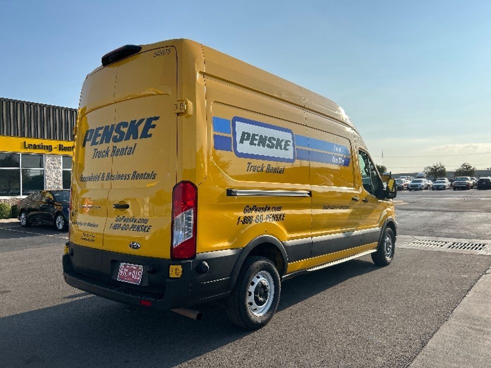 Cargo Van (Panel Van)-Light and Medium Duty Trucks-Ford-2023-Transit 250-Oklahoma City-OK-69,306\n\t\tmiles-$ 39,000 - Image 12