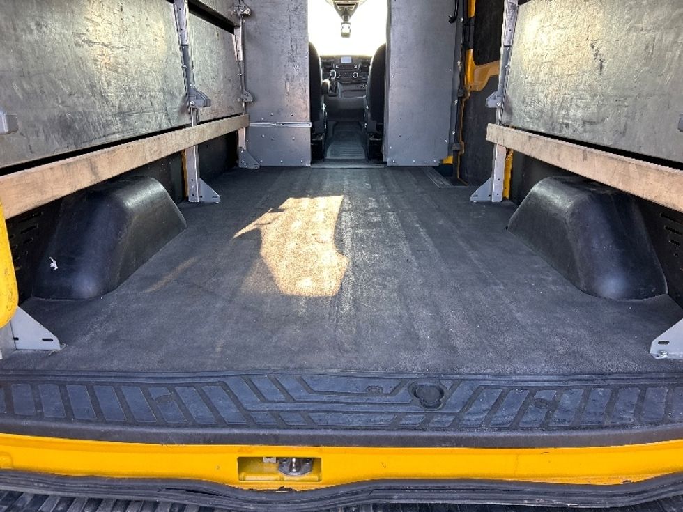 Cargo Van (Panel Van)-Light and Medium Duty Trucks-Ford-2023-Transit 250-Oklahoma City-OK-69,306\n\t\tmiles-$ 39,000 - Image 9